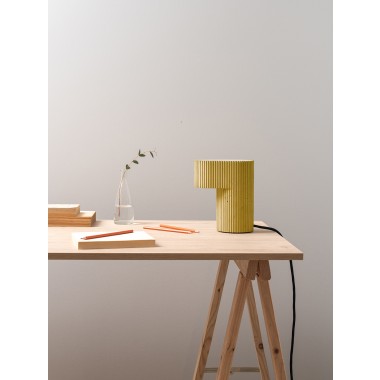 Tischlampe – plissiert und farbenfroh [S7]