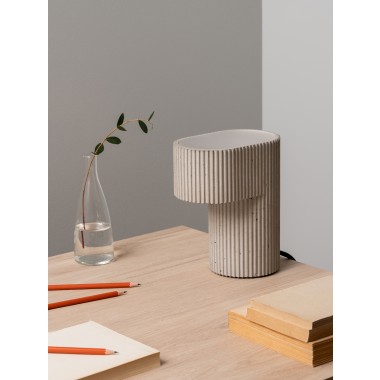 Tischlampe – plissiert und farbenfroh [S7]