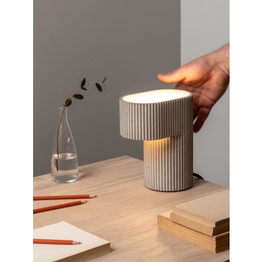 Tischlampe – plissiert und farbenfroh [S7]