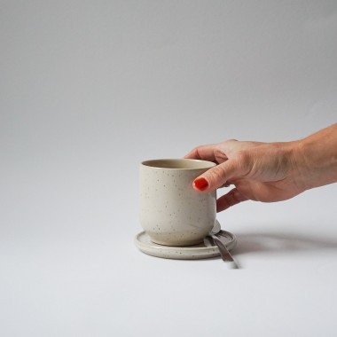 Becher Hollyhock mit Unterteller // 200ml // indre Ceramics