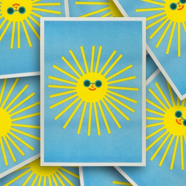 Smiling Sun – A4 Riso Print – stefanizen