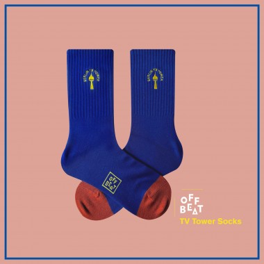 Gerippte TV Tower Socken von Offbeat