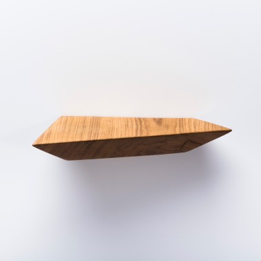 Schwebendes Wandregal aus Holz (Eiche massiv) von Verschnitt