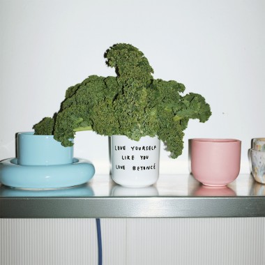 LOVE YOURSELF LIKE YOU LOVE BEYONCÈ Becher - yahya studio, johanna schwarzer
