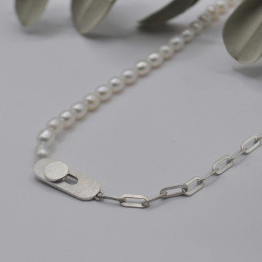Perlenkette "Halb-Geknöpft" aus Silber