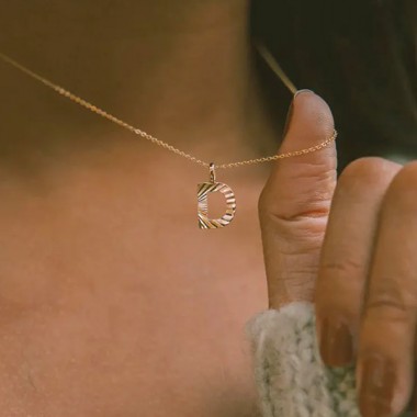 Anoa Kette Buchstabe Gold