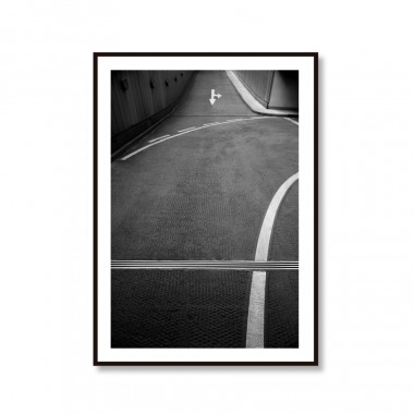 Amy & Kurt Berlin Artprint "White Arrow"