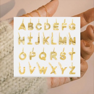 Anoa Kette Buchstabe Gold