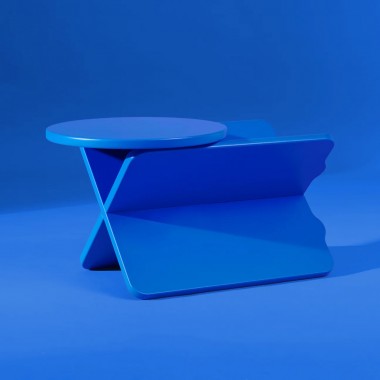 XO Hocker und Sidetable in TIEFBLAU von Studio Sonntag