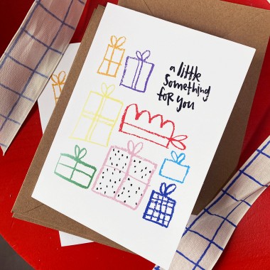 Grusskarte "Geschenke" - Typografie-Grusskarte für Freund:innen & Familie inkl. Umschlag