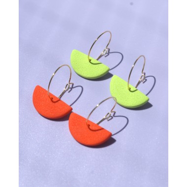 Bunte Creolen mit Textur | 18k vergoldet | Santoclay