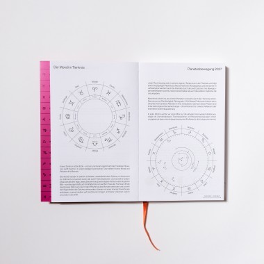 Mondkalender 2027 – Supernova Pink