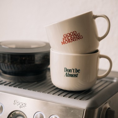 DON'T BE ALMOST Tasse - ALMOST A BRAND