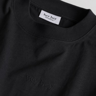 Essential T-Shirt Schwarz – Herren – hey hey studios