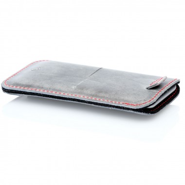 iPhone 14 Pro Max Lederhülle - passh
genaue Schutz aus vegetabil gegerbtem Leder und mulesing-freiem Wollfilz