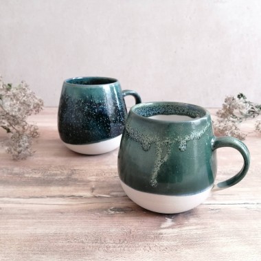 getöpferte Tasse - Jumbotasse "ISA" magic green | Töpferei am Wald