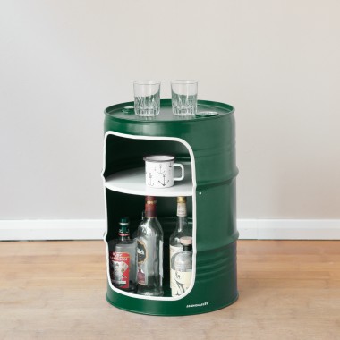 Lockengelöt - Minibar aus Hamburger Ölfässern