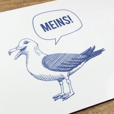 Bow & Hummingbird Frühstücksbrettchen Melamin Möwe mit Spruch „Meins!“ 23,5 × 14,5 cm