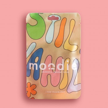 Waschbare Stilleinlagen mit homegrown Design und Social Impact von moodie x Stilli Vanilli