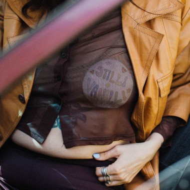 Waschbare Stilleinlagen mit homegrown Design und Social Impact von moodie x Stilli Vanilli