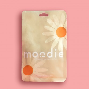Waschbare Stilleinlagen mit Social Impact und homegrown Design von moodie x Strong Mama