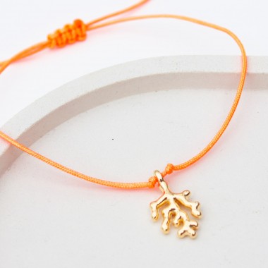 Bow & Hummingbird Armband auf Karte - Koralle - Ein kleiner Gruß vom Meer - 24 Karat vergoldet