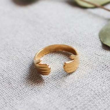 Anoa Ring Umarmung Hug Hände in Gold
