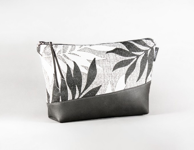TAHTI Kulturbeutel / Kosmetiktasche MELINA GREY TAHTI Kulturbeutel / Kosmetiktasche MELINA GREY