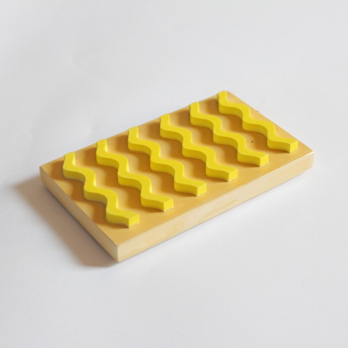 Seifenablage aus Porzellangips / Ocker-Gelb / objet vague Seifenablage aus Porzellangips / Ocker-Gelb / objet vague