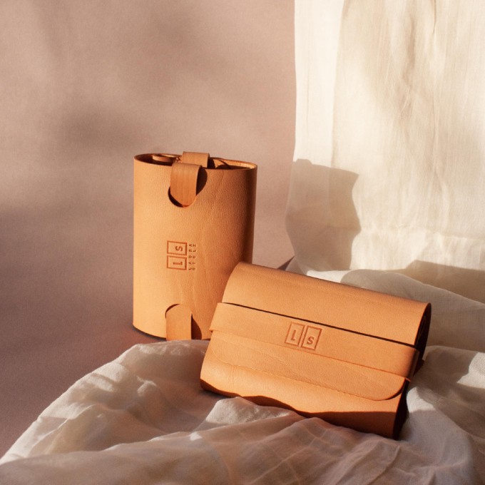 Laura Stolz / Portemonnaie / pflanzlich gegerbtes Leder / beige Laura Stolz / Portemonnaie / pflanzlich gegerbtes Leder / beige
