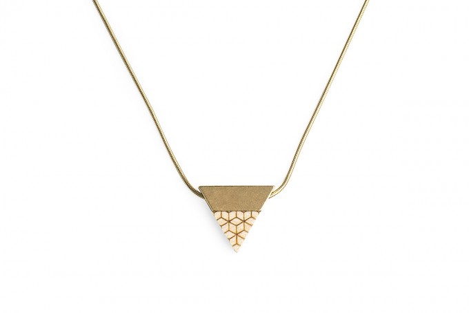 Halskette Liti Necklace Triangle von BeWooden Halskette Liti Necklace Triangle von BeWooden