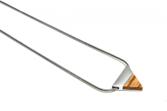 BeWooden - Halskette mit Holzdetails - Lini Necklace Triangle BeWooden - Halskette mit Holzdetails - Lini Necklace Triangle
