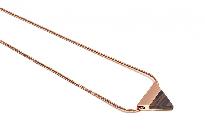 BeWooden - Kette mit Anhänger - Rose Necklace Triangle BeWooden - Kette mit Anhänger - Rose Necklace Triangle