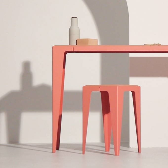TISCH |CHAMFER| Kalypso-Rot *EXKLUSIVE KOLLEKTION*| nachhaltiges Möbeldesign | WYE TISCH |CHAMFER| Kalypso-Rot *EXKLUSIVE KOLLEKTION*| nachhaltiges Möbeldesign | WYE