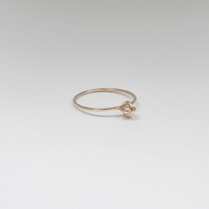 Jonathan Radetz Jewellery, Ring KISSKISS, Gold 375
