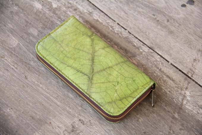 Portemonnaie aus recycelten Blättern / Nachhaltige vegane Brieftasche in grün BY COPALA