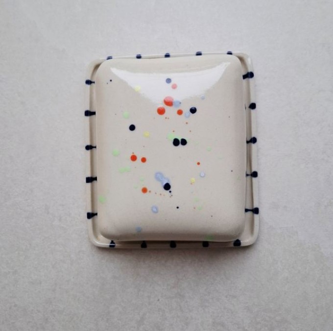 Skelini - Keramik Butterdose handgemacht bunt und dunkel blau