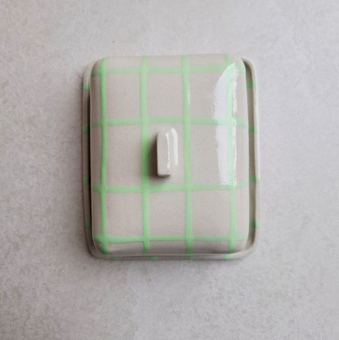 Skelini - Keramik Butterdose handgemacht grün mit Henkel