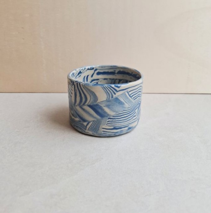 Skelini - Kaffeetasse aus Keramik - blau-cremige Farbkombination