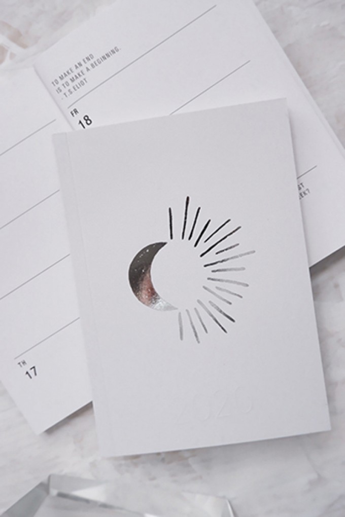 MOONRISE - PETITE PLANNER 2020 - A6 Kalender - Anna Cosma MOONRISE - PETITE PLANNER 2020 - A6 Kalender - Anna Cosma