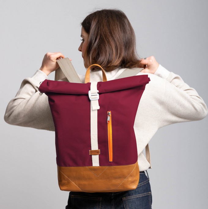MULINU – Erweiterterbarer Rucksack UNIQUE ALBERT 2 Bordeaux Cognac Leder Neon Orange MULINU – Erweiterterbarer Rucksack UNIQUE ALBERT 2 Bordeaux Cognac Leder Neon Orange