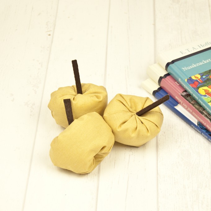 hasenkinder - Stoffapfel gelb 3er Set - Spielzeug & Deko hasenkinder - Stoffapfel gelb 3er Set - Spielzeug & Deko
