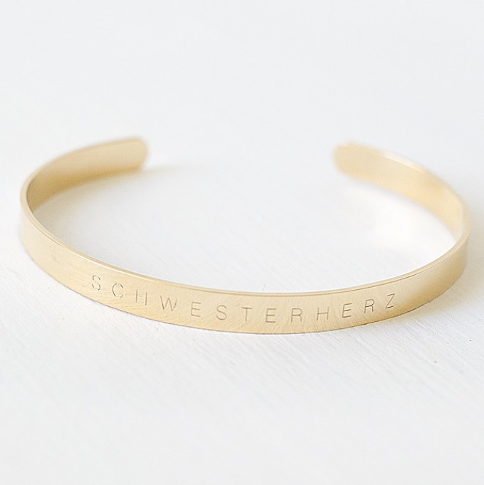 Oh Bracelet Berlin – Schmaler Armreif Schwesterherz aus Edelstahl vergoldet glänzend Oh Bracelet Berlin – Schmaler Armreif Schwesterherz aus Edelstahl vergoldet glänzend