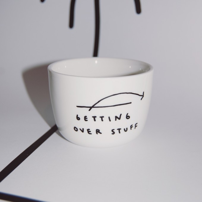 GETTING OVER STUFF Becher – Johanna Schwarzer GETTING OVER STUFF Becher – Johanna Schwarzer