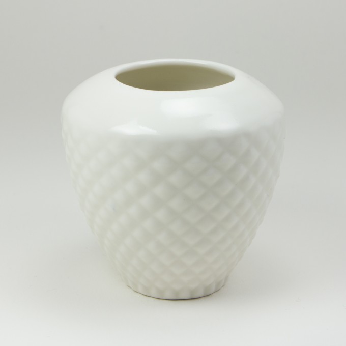 BOL - handgemachte Vase aus Porzellan - Anita Riesch BOL - handgemachte Vase aus Porzellan - Anita Riesch
