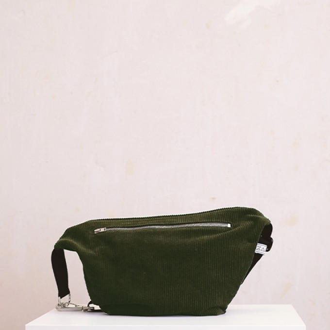 ZACAMO – Bauchtasche • Cord • L • flaschengrün • ZACAMO – Bauchtasche • Cord • L • flaschengrün •
