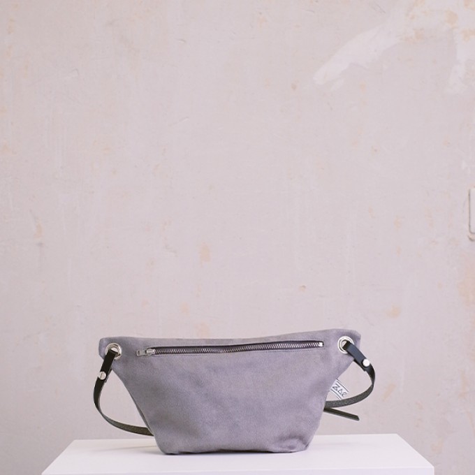 ZACAMO – Bauchtasche • Suede • grey • ZACAMO – Bauchtasche • Suede • grey •