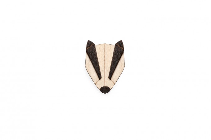 Badger Brooch von BeWooden Badger Brooch von BeWooden