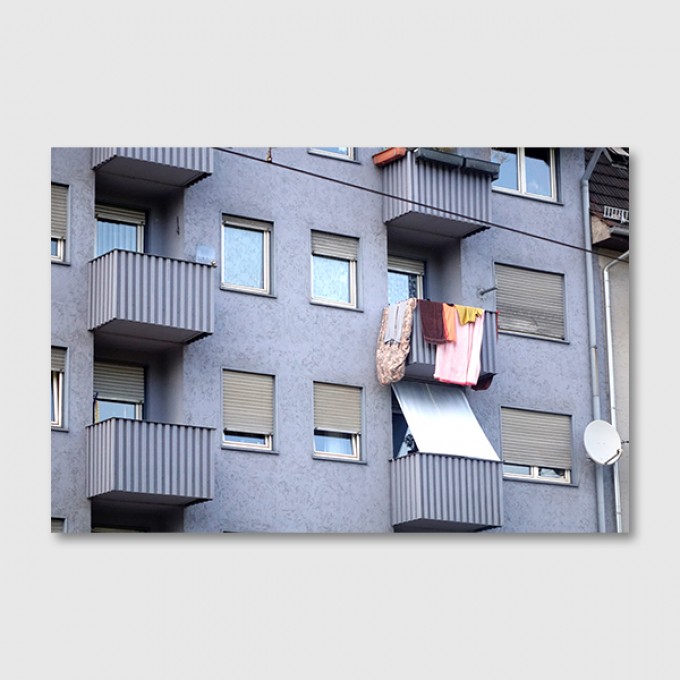 ZEITLOOPS "Balkons mit Wäsche", Posterprint 40x60cm