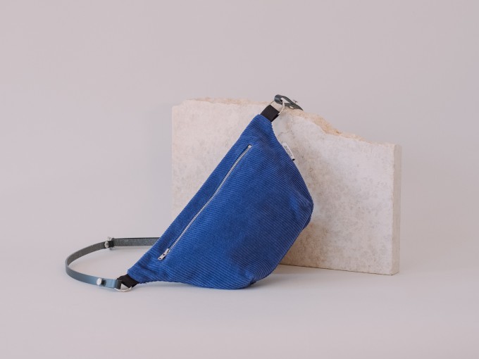 ZACAMO – Bauchtasche • Cord • kobaltblau